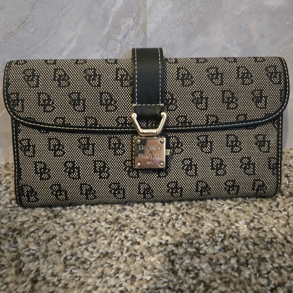 Dooney & Bourke Black and Gray Clutch - Picture 1 of 12